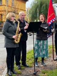 Pomníkové trio na oslavě Dne vzniku samostatného čsl. státu